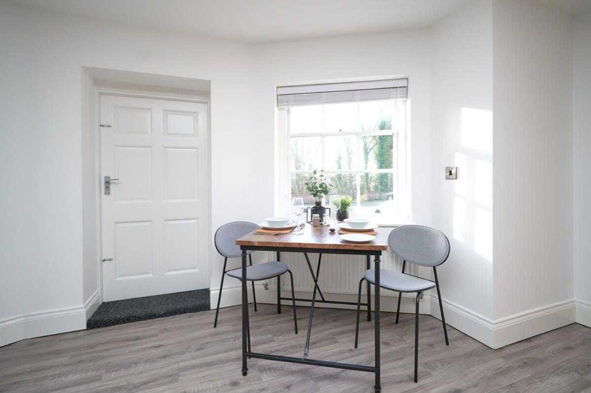 A Stylish Apartment With Parking In Preston Preston  Exterior photo